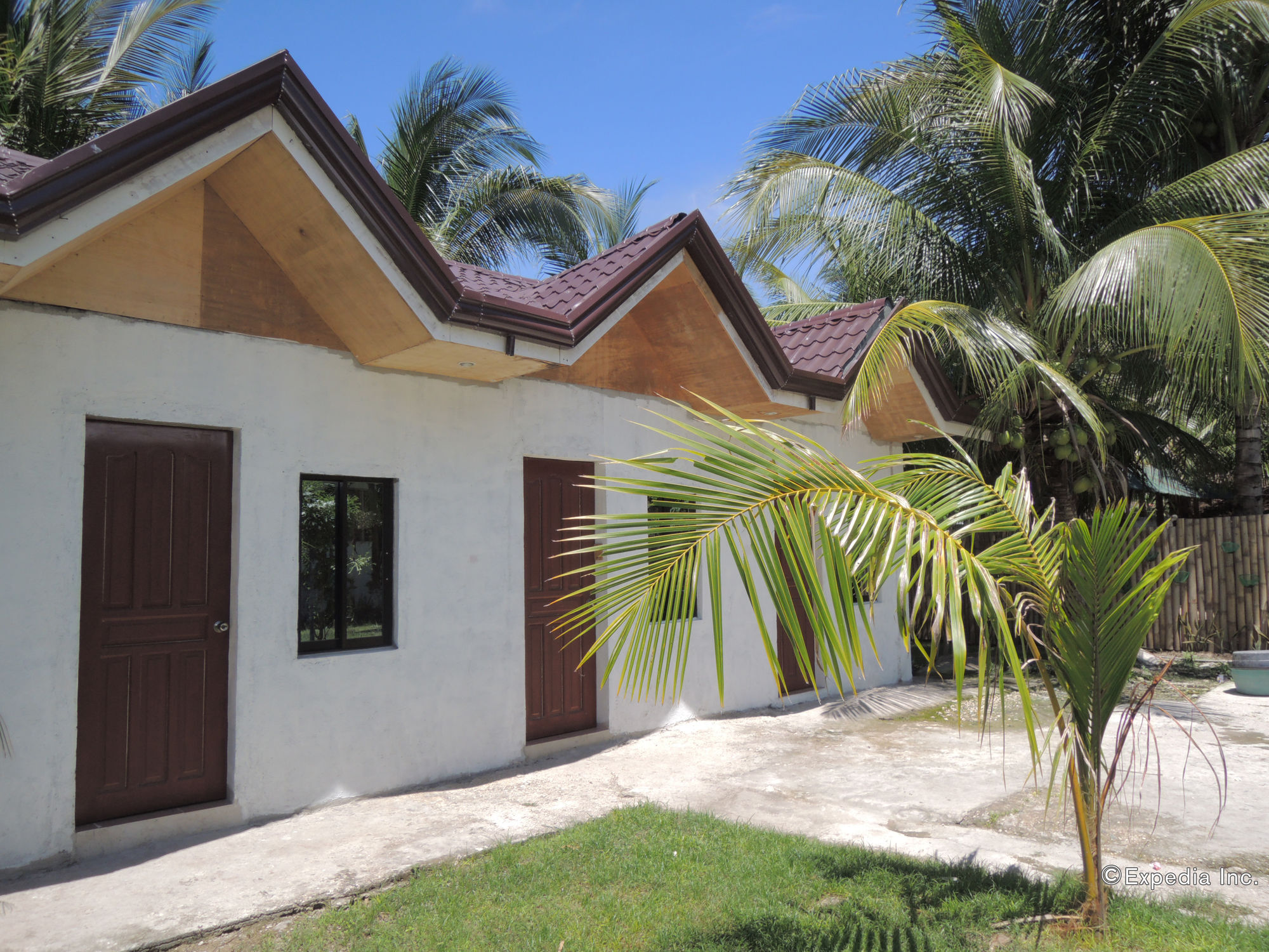 Gorion Beach Resort Samboan Exterior photo